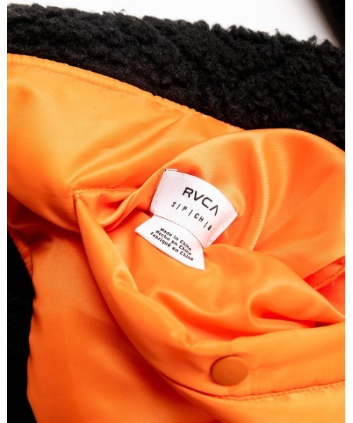 RVCA(ルーカ)の「RVCA レディース HOTH MA-1 JACKET ジャケット【2021年秋冬モデル】/ルーカリバーシブルボアブルゾン(ブルゾン・レディース・ブラック/ナチュラル/スカイブルー・X-SMALL/SMALL)」の10枚目の写真
