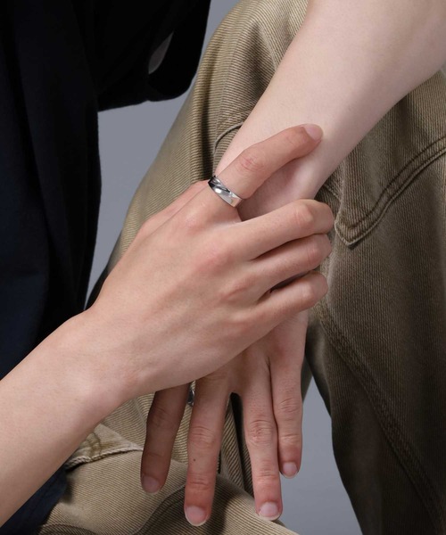 LION HEART(ライオンハート)の「“for Gift”ツイストテクスチャーリング(6mm幅)/シルバー925【LION HEART / ライオンハート】(リング・メンズ・シルバー・9号/11号/13号/15号/17号/19号/21号/23号)」の14枚目の写真