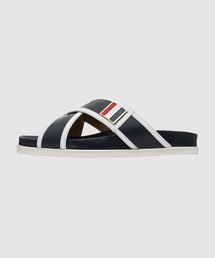 THOM BROWNE | CRISS CROSS SANDAL W/ RWB ENAMEL BUCKLE IN VITELLO CALF LEATHER(サンダル)