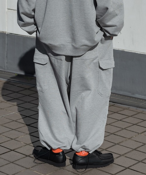 kutir(クティール)の「スウェットカーゴパンツ(セットアップ着用可)(スウェットパンツ・メンズ・ライトグレー/イエロー/グリーン・MEDIUM/LARGE)」の18枚目の写真