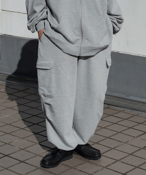 kutir(クティール)の「スウェットカーゴパンツ(セットアップ着用可)(スウェットパンツ・メンズ・ライトグレー/イエロー/グリーン・MEDIUM/LARGE)」の15枚目の写真