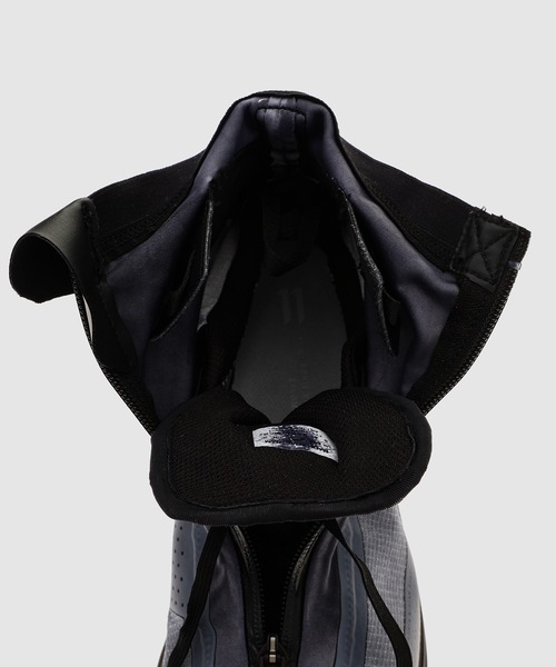 11 by Boris Bidjan Saberi ( ボリスビジャンサベリ)の「BAMBA2 HIGH GTX Bk / Lunar Rock / Alloy_SHOES(スニーカー・メンズ・ブラック・8/10/9)」の3枚目の写真