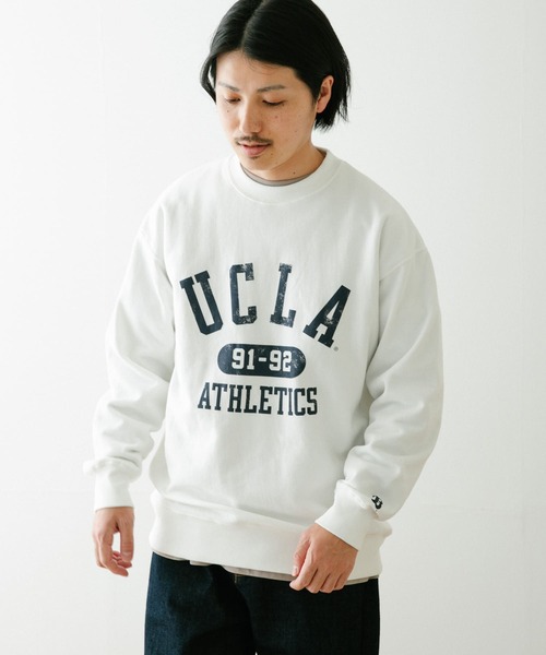 ITEMS URBANRESEARCH（アイテムズ アーバンリサーチ）の「UCLA ロゴスウェット（スウェット・メンズ・ベージュ/パープル/オフホワイト・MEDIUM/LARGE）」の17枚目の写真