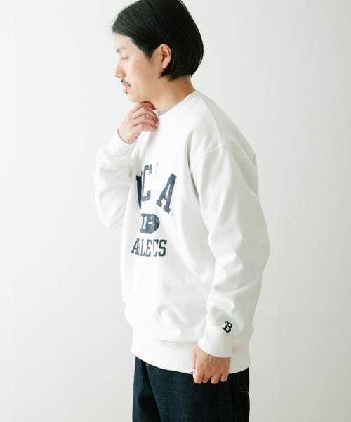 ITEMS URBANRESEARCH（アイテムズ アーバンリサーチ）の「UCLA ロゴスウェット（スウェット・メンズ・ベージュ/パープル/オフホワイト・MEDIUM/LARGE）」の15枚目の写真