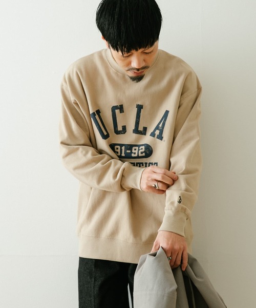 ITEMS URBANRESEARCH（アイテムズ アーバンリサーチ）の「UCLA ロゴスウェット（スウェット・メンズ・ベージュ/パープル/オフホワイト・MEDIUM/LARGE）」の10枚目の写真