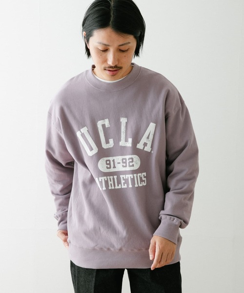 ITEMS URBANRESEARCH（アイテムズ アーバンリサーチ）の「UCLA ロゴスウェット（スウェット・メンズ・ベージュ/パープル/オフホワイト・MEDIUM/LARGE）」の5枚目の写真
