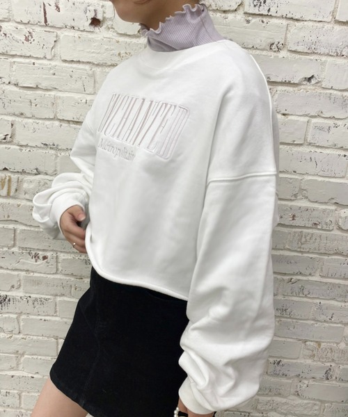 one after another NICE CLAUP(ワンアフターアナザーナイスクラップ)の「ショート刺繍スウェット(スウェット・レディース・オフホワイト/オートミール/ブルー/ライトピンク・FREE)」の9枚目の写真