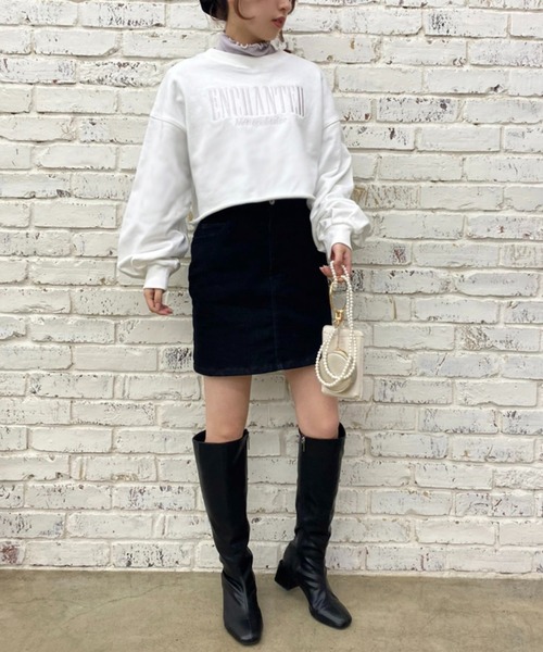 one after another NICE CLAUP(ワンアフターアナザーナイスクラップ)の「ショート刺繍スウェット(スウェット・レディース・オフホワイト/オートミール/ブルー/ライトピンク・FREE)」の5枚目の写真