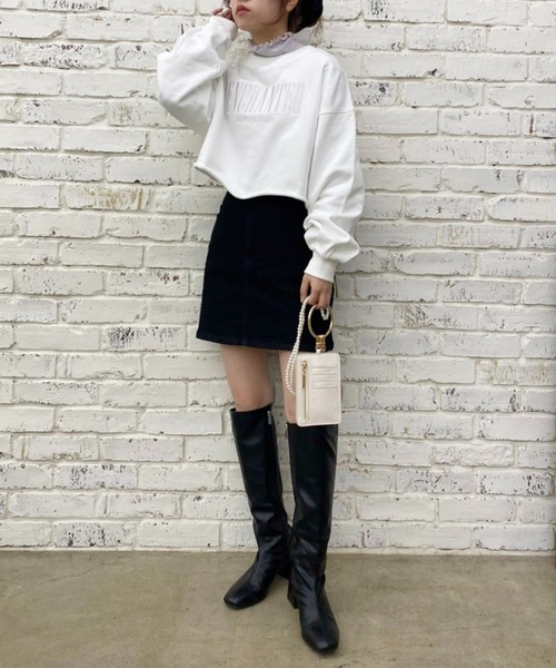 one after another NICE CLAUP(ワンアフターアナザーナイスクラップ)の「ショート刺繍スウェット(スウェット・レディース・オフホワイト/オートミール/ブルー/ライトピンク・FREE)」の6枚目の写真