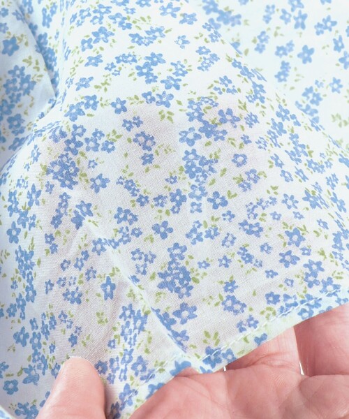 BRANSHES（ブランシェス）の「花柄バックシャン長袖Tシャツ ロンT<br>（Tシャツ/カットソー・キッズ・サックスブルー/ピンク・120/100/110/90/130）」の3枚目の写真