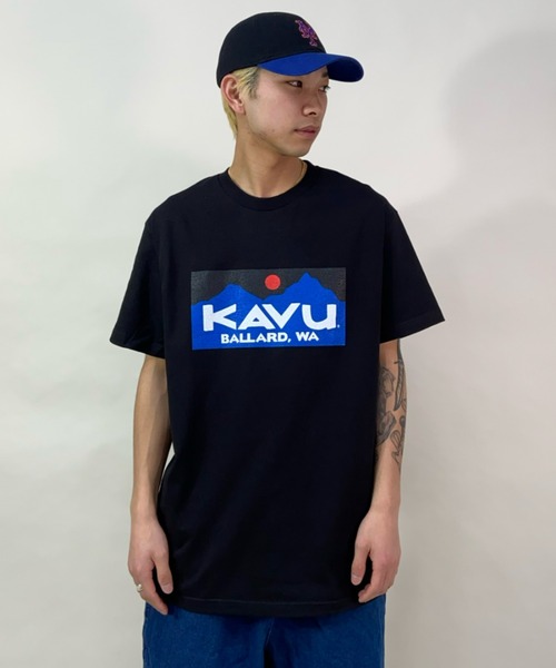 KAVU（カブー）の「【ZOZOTOWN限定】KAVU/カブー スクエアロゴ ルーズシルエット バラードロゴ プリントTシャツ 19821624（Tシャツ/カットソー・メンズ・ブラック/ホワイト・M/L/XL）」の2枚目の写真
