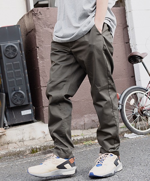Dickies（ディッキーズ）の「『Dickies/ディッキーズ』T/Cツイルイージーテーパードパンツ チノパンツ（チノパンツ・メンズ・ブラック/ベージュ/カーキ/チャコール/ブルー系1/ブラック系1・M/L/XL）」の19枚目の写真