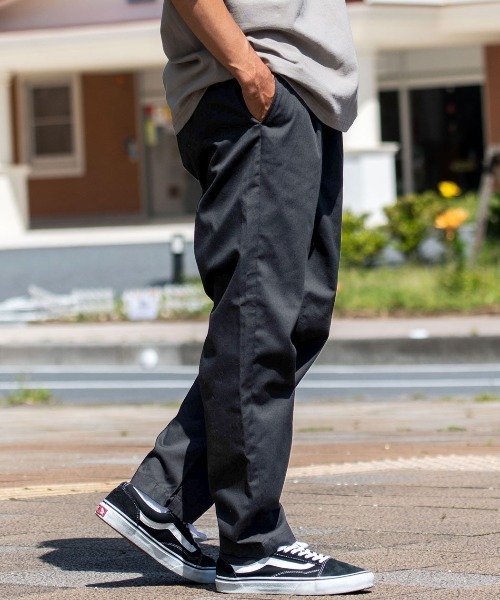 Dickies(ディッキーズ)の「『Dickies/ディッキーズ』【26AW リニューアル】T/Cツイルイージーテーパードパンツ チノパンツ(チノパンツ・メンズ・ブラック/カーキ/オリーブ/チャコール/ブルー系1/ブラック系1・M/L/XL)」の19枚目の写真