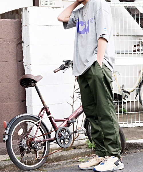 Dickies(ディッキーズ)の「『Dickies/ディッキーズ』【26AW リニューアル】T/Cツイルイージーテーパードパンツ チノパンツ(チノパンツ・メンズ・ブラック/カーキ/オリーブ/チャコール/ブルー系1/ブラック系1・M/L/XL)」の12枚目の写真