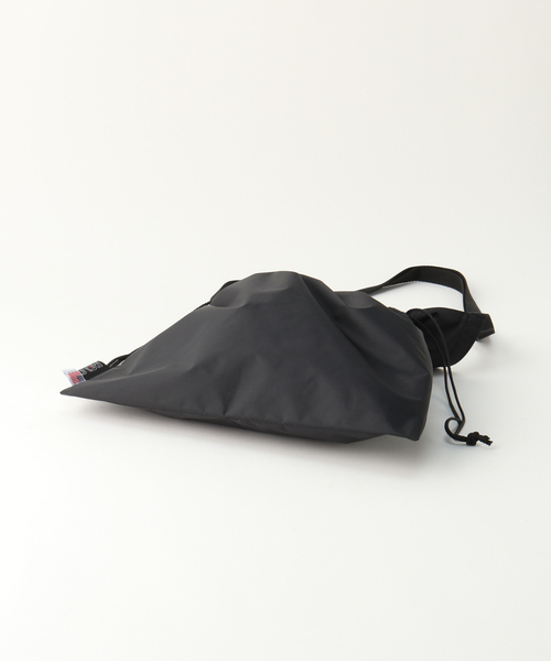 MELO（メロ）の「【MELO/メロ】drawstring バッグ（ショルダーバッグ・レディース・ホワイト/ブラック・FREE）」の6枚目の写真