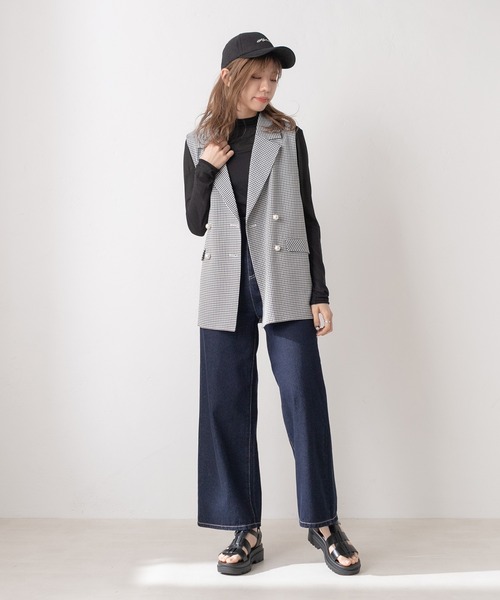 OLIVE des OLIVE（オリーブデオリーブ）の「ロゴ刺繍入りキャップ（キャップ・レディース・ホワイト/ブラック/ベージュ・FREE）」の11枚目の写真