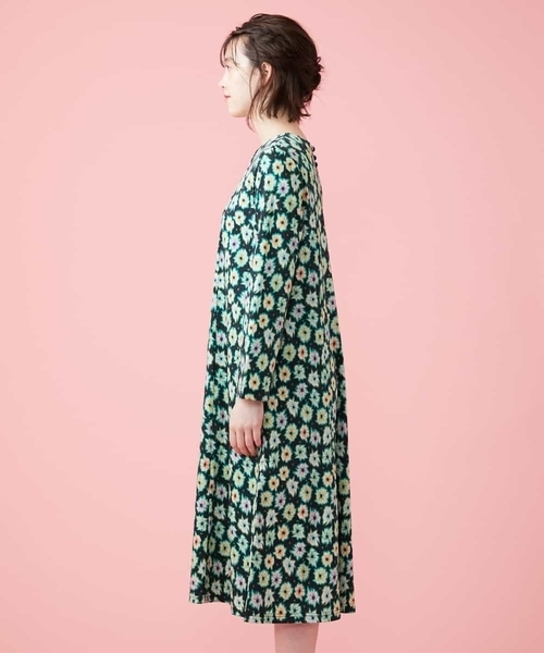 Jocomomola(ホコモモラ)の「florecer プリントワンピース(ワンピース・レディース・ブラック/アイボリー・40)」の17枚目の写真