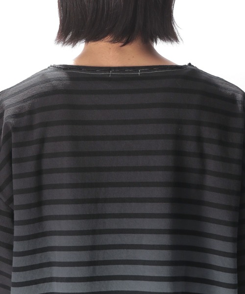 UNSTUDIED（アンスタディード）の「[UNSTUDIED]ネックボーダー段染めTシャツ（Tシャツ/カットソー・メンズ・カーキ/チャコール・MEDIUM/LARGE）」の8枚目の写真