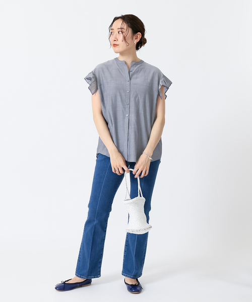 IENA（イエナ）の「ローンフリルブラウス（シャツ/ブラウス・レディース・ホワイト/ブラック/ブルー・FREE）」の20枚目の写真