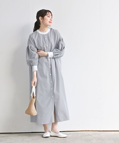 rps（アールピーエス）の「バンドカラーストライプクレリックシャツワンピース（シャツワンピース・レディース・ブラック/ブルー/グリーン・フリー）」の4枚目の写真