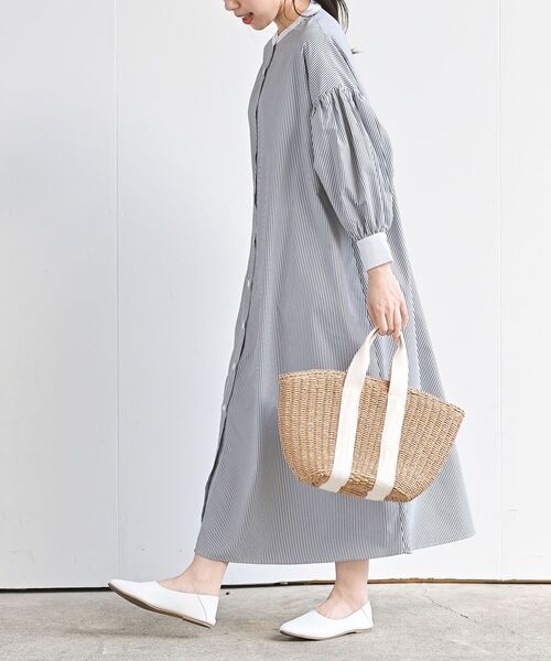 rps（アールピーエス）の「バンドカラーストライプクレリックシャツワンピース（シャツワンピース・レディース・ブラック/ブルー/グリーン・フリー）」の7枚目の写真