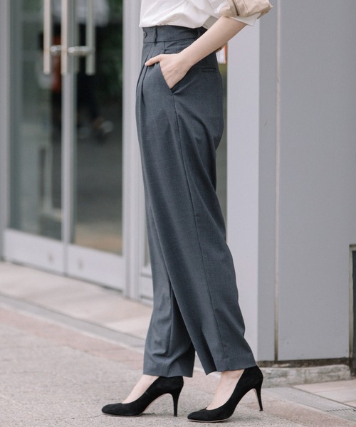 Munich(ミューニック)の「ストレッチTRトロピカルワイドカーブパンツ(スラックス・レディース・チャコールグレー/ブラック/カーキ・S/M/XS)」の20枚目の写真