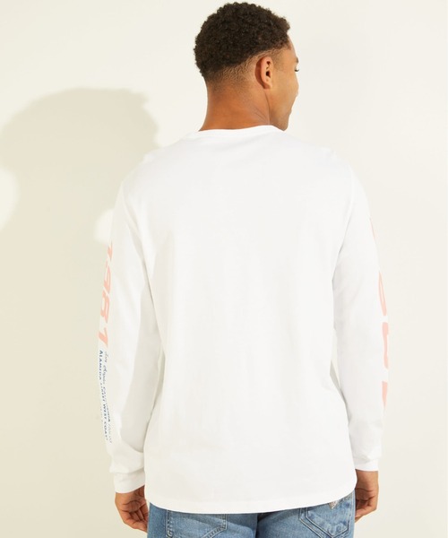 Guess（ゲス）の「Lion Logo L/S Tee（Tシャツ/カットソー・メンズ・ホワイト/ブラック・SMALL/LARGE/X-LARGE/MEDIUM）」の6枚目の写真