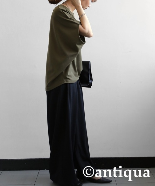 antiqua(アンティカ)の「変形ドルマントップス(Tシャツ/カットソー・レディース・ブラック/オフホワイト/ダークカーキ/パープル・FREE)」の9枚目の写真