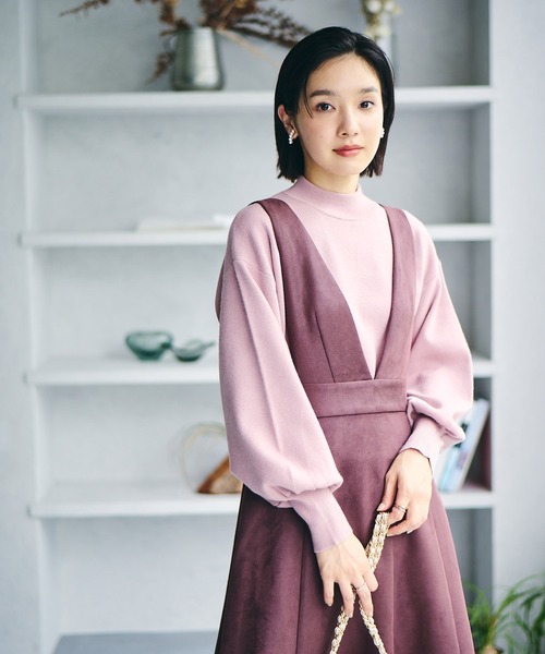 VIS（ビス）の「【吸湿発熱・エコベロ】バックパール釦ハイネックニット【sustainable】（ニット/セーター・レディース・ブラック/キナリ/ブルー/ピンク/グリーン系その他/グレー・FREE）」の8枚目の写真