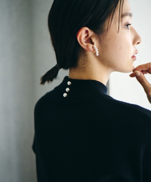 【吸湿発熱・エコベロ】バックパール釦ハイネックニット【sustainable】