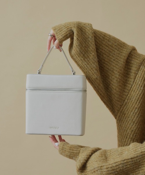 スクエアバニティバッグ（ハンドバッグ）｜VANNIE U（ヴァニーユー）の