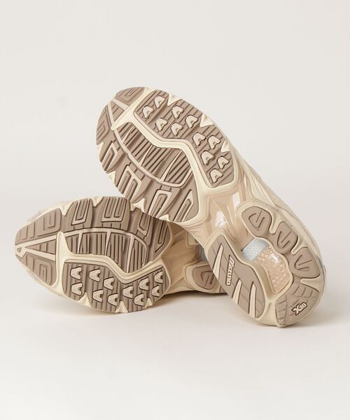 MIZUNO SPORTS STYLE（ミズノスポーツスタイル）の「WAVE RIDER 10（スニーカー・メンズ・サンドベージュ・26.0cm/28.0cm/27.5cm/23.5cm/26.5cm/25.0cm/25.5cm/23.0cm/24.0cm/24.5cm/27.0cm）」の3枚目の写真