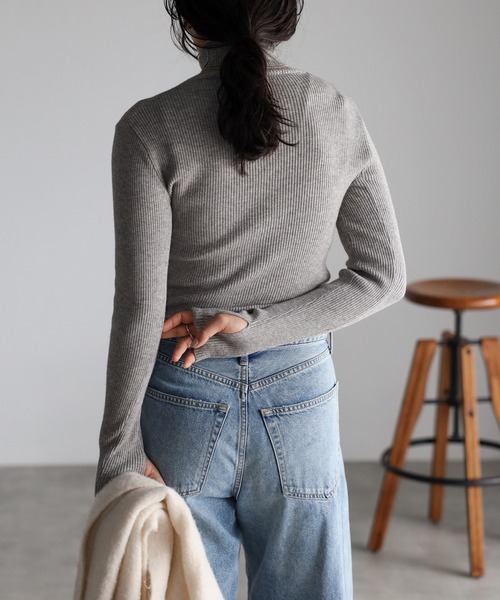 r.（アールドット）の「リブニット フィンガーホール タートル PO（ニット/セーター・レディース・ブラック/ピンク/オレンジ/ブルー/グリーン/モカ/キナリ/グレー/レッド・FREE）」の16枚目の写真