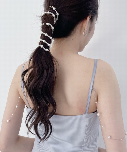 lilLilly(リルリリー)の「2WAYパールチェーン(その他ヘアアクセサリー・レディース・ゴールド・FREE)」の1枚目の写真