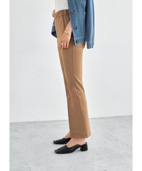 STYLE DELI（スタイルデリ）の「【Made in JAPAN】ストレッチセミフレアパンツ（その他パンツ・レディース・ブラック/キャメル・SMALL/MEDIUM）」の4枚目の写真