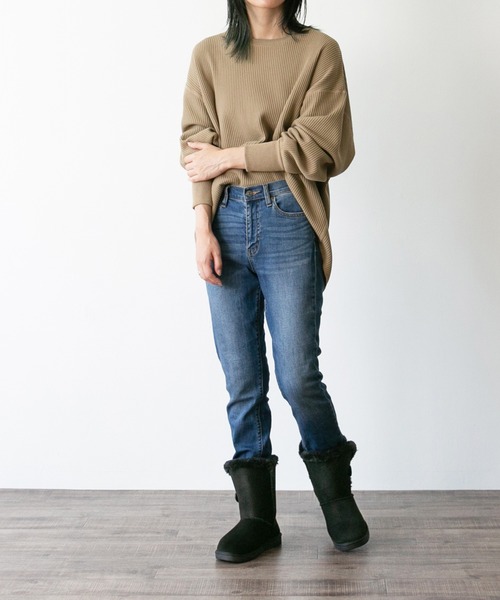 mooimooi（モーイモーイ）の「防寒 撥水 ベイリーボタンムートン（ブーツ・レディース・チャコールグレー/ブラック/キャメル・LL/3L/4L/M/L/S）」の4枚目の写真