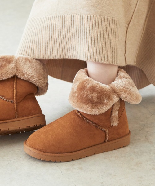 mooimooi（モーイモーイ）の「防寒 撥水 ベイリーボタンムートン（ブーツ・レディース・チャコールグレー/ブラック/キャメル・LL/3L/4L/M/L/S）」の17枚目の写真