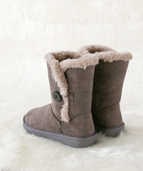 mooimooi（モーイモーイ）の「防寒 撥水 ベイリーボタンムートン（ブーツ・レディース・チャコールグレー/ブラック/キャメル・LL/3L/4L/M/L/S）」の12枚目の写真