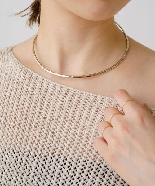 Omekashi(オメカシ)の「ワイヤーチョーカー(チョーカー・レディース・シルバー/ゴールド・ONE SIZE)」の4枚目の写真