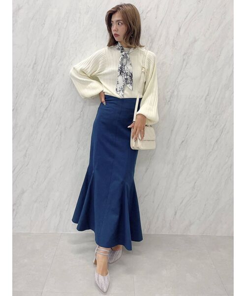 dazzlin（ダズリン）の「リボン付ランダムリブニットトップス（ニット/セーター・レディース・ブラック/オフホワイト/ブルー・FREE）」の11枚目の写真