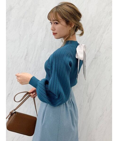 dazzlin（ダズリン）の「リボン付ランダムリブニットトップス（ニット/セーター・レディース・ブラック/オフホワイト/ブルー・FREE）」の21枚目の写真