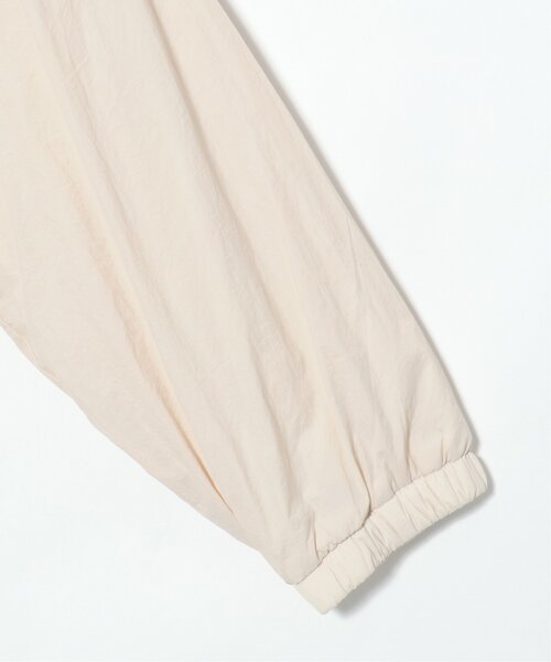 VENCEEXCHANGE（ヴァンスエクスチェンジ）の「中綿ロングコート／モンスターパーカー／ビッグシルエット中綿ロングコート（モッズコート・レディース・ベージュ/ブラック/オフホワイト・FREE）」の4枚目の写真