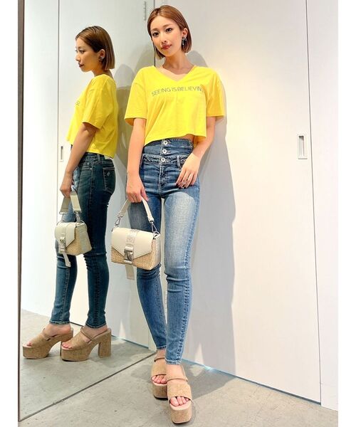 GYDA（ジェイダ）の「H/Wサイドクロスデザイン スキニーデニムパンツ（デニムパンツ・レディース・ライトブルー/ブルー・X-SMALL/SMALL/MEDIUM）」の18枚目の写真