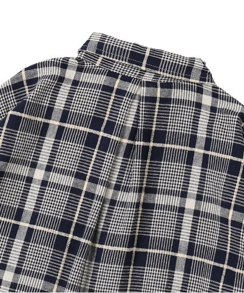 FITH(フィス)の「モールチェック ロング 長袖シャツ(シャツ/ブラウス・キッズ・ホワイト/ネイビー・140/130)」の6枚目の写真