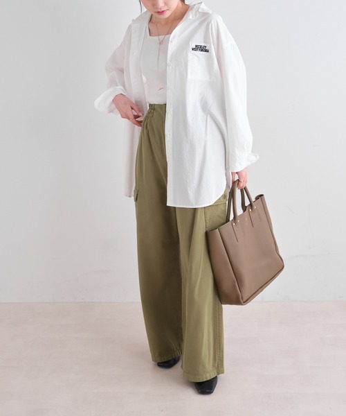 PUAL CE CIN（ピュアルセシン）の「ロゴ刺繍オーバーシャツ（シャツ/ブラウス・レディース・オフホワイト/ブルー/ピンク/イエロー・FREE）」の5枚目の写真