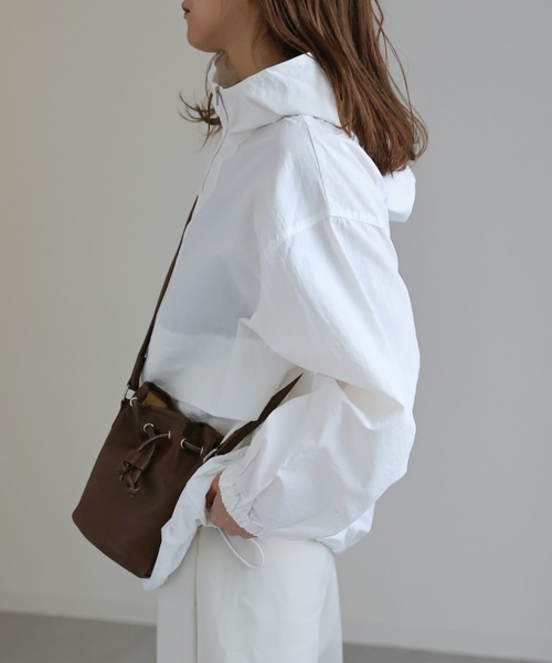 ap retro(アプレトロ)の「アノラック/アノラックパーカー ナイロンブルゾン(ブルゾン・レディース・ブルー/オフホワイト/ブラック/ライトグレー/ライトカーキ/ベージュ・FREE)」の10枚目の写真