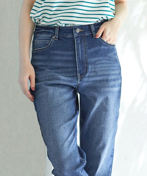 Honeys（ハニーズ）の「デニムテーパード（股下７０ｃｍ）（デニムパンツ・レディース・ワンウォッシュ/ライトインディゴブルー・S/M/L/LL）」の18枚目の写真