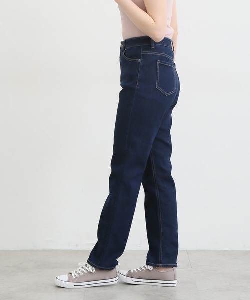 Honeys（ハニーズ）の「デニムテーパード（股下７０ｃｍ）（デニムパンツ・レディース・ワンウォッシュ/ライトインディゴブルー・S/M/L/LL）」の7枚目の写真