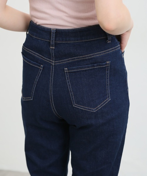 Honeys（ハニーズ）の「デニムテーパード（股下７０ｃｍ）（デニムパンツ・レディース・ワンウォッシュ/ライトインディゴブルー・S/M/L/LL）」の9枚目の写真