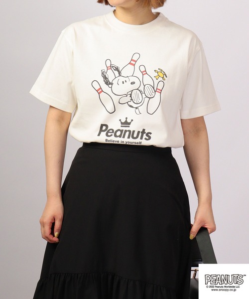 PEANUTS（ピーナッツ）の「PEANUTS スヌーピー スポーツイラスト　ピグメント加工 半袖Tシャツ（Tシャツ/カットソー・レディース・カーキ系3/カーキ系5/ネイビー系1/ネイビー/カーキ系/カーキ系1/カーキ系2/カーキ系4/ネイビー系/ネイビー系2/カーキ系6/ネイビー系3/ネイビー系4/ネイビー系5/ネイビー系6/カーキ/ホワイト系/ホワイト系2/ホワイト系1/ホワイト系6/ホワイト系5/ホワイト系3/ホワイト系4/ホワイト/オレンジ系3/オレンジ系/サックスブルー系/オレンジ/オレンジ系1/サックスブルー系1/オレンジ系2/サックスブルー系2/サックスブルー/サックスブルー系3/オレンジ系4/サックスブルー系4/オレンジ系5/オレンジ系6/サックスブルー系6/サックスブルー系5/アイボリー系3/アイボリー系6/アイボリー系4/アイボリー系2/アイボリー系1/アイボリー系/アイボリー系5/アイボリー・M/3L/LL/4L/S/L）」の8枚目の写真